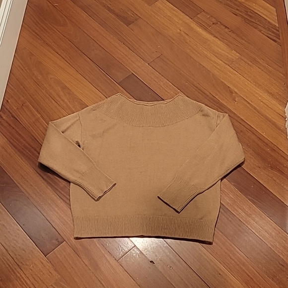 NWT Premise camel sweater top medium - Picture 2 of 3
